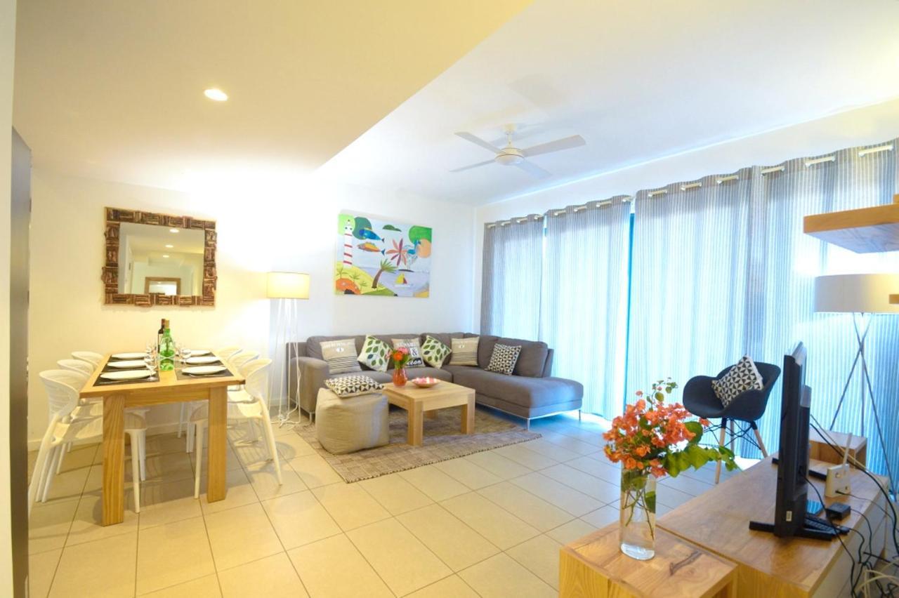 Apartment With 3 Bedrooms In Roches Noires, With Wonderful Sea View, Shared Pool, Terrace Rivière du Rempart Exterior foto